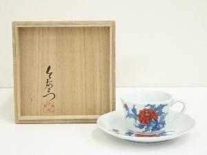 有田焼　今泉今右衛門窯造　錦牡丹絵紅茶碗（共箱）